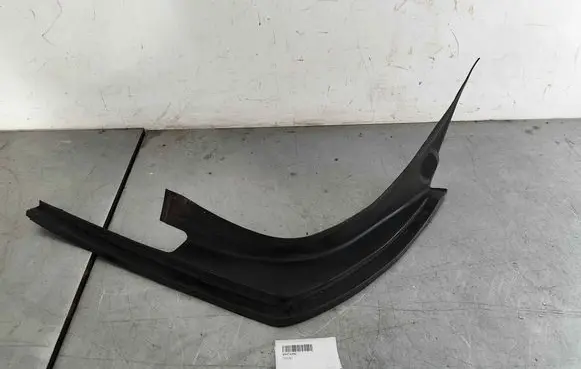 Maserati Quattroporte Other trunk/boot trim element 68474200
