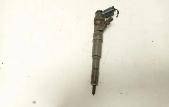 BMW 5 E60 E61 Fuel injector 7794652