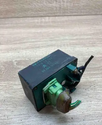 Citroen Xsara Glow plug pre-heat relay 9639912580