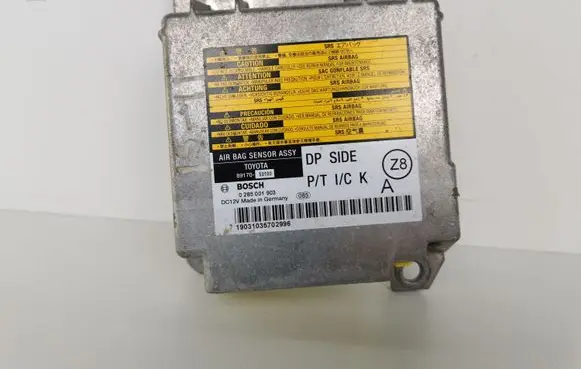 Lexus IS 220D-250-350 Airbag control unit/module 0285001903