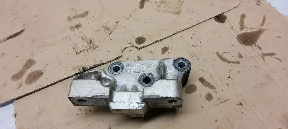 Chrysler Voyager Engine mounting bracket 90542119F