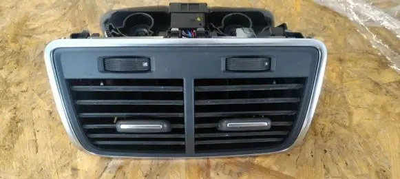 Audi A6 S6 C7 4G Rear air vent grill 4G0819203A