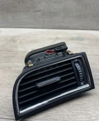 Skoda Superb B6 (3T) Dashboard side air vent grill/cover trim 3T0819701 1461148