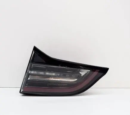 Tesla Model Y Tailgate rear/tail lights 107740299F