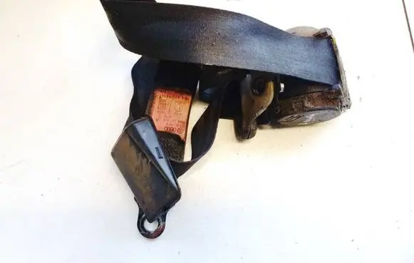 Front seatbelt
