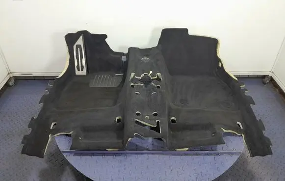 Alpine B3 B4 B5 B6 E90 E91 E92 E93 Front floor carpet liner 4A0B061