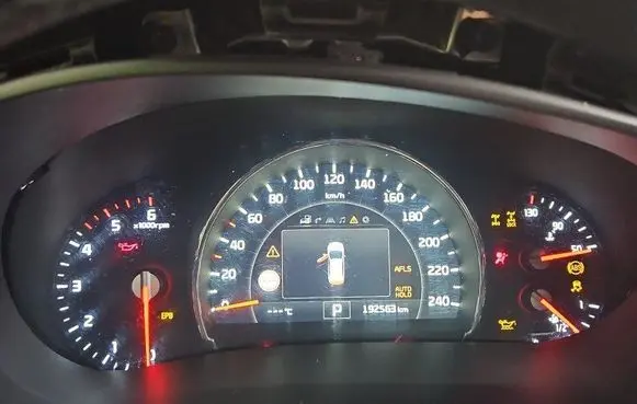 KIA Sorento Speedometer (instrument cluster) 94013-05672 IMPRK1503281