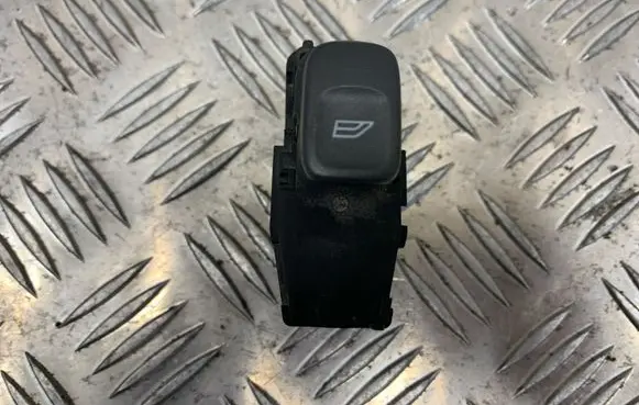 Volvo V70 Electric window control switch 9472275