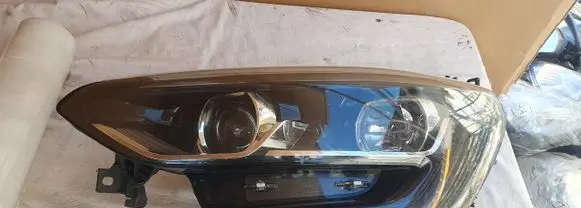 Renault Megane IV Headlight/headlamp 260601571R