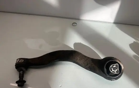 BMW 5 G30 G31 Front lower control arm/wishbone