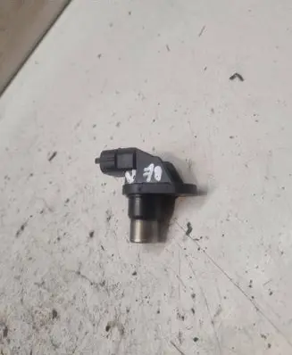 Volvo V70 Camshaft position sensor 1GP6002 3B01