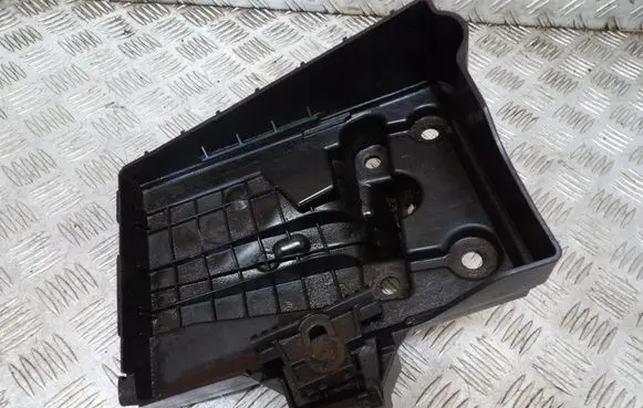 Jeep Compass Battery bracket 