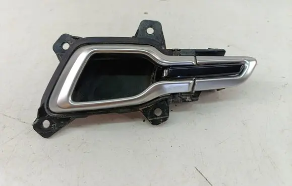 KIA Sportage Rear door interior handle