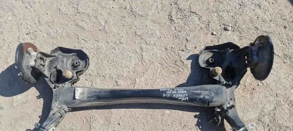 Citroen C4 II Picasso Rear axle beam 