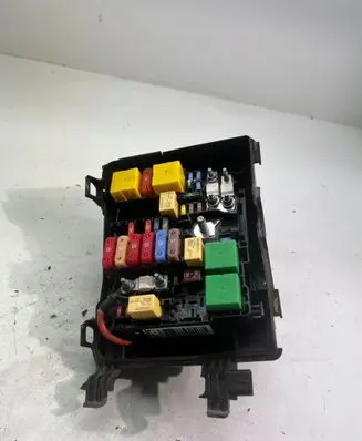 Peugeot 308 Wing mirror control module 