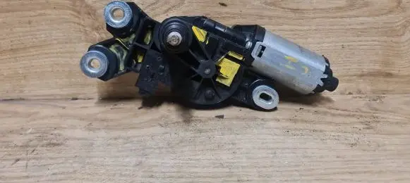 Volvo V70 Rear window wiper motor 30663891