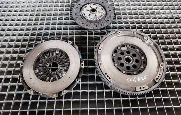 Mercedes-Benz CLA C117 X117 W117 Clutch set kit 2294701032AOP213 2294701032