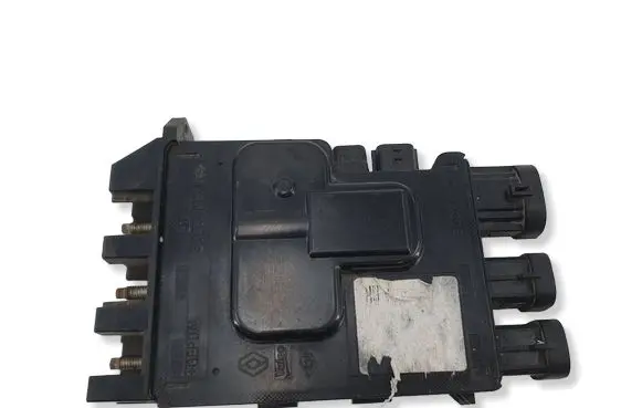 Renault Trafic III (X82) Battery control module 