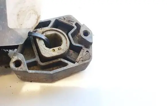 Skoda Fabia Mk2 (5J) Radiator mount bracket 