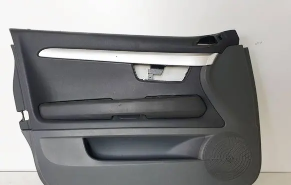 Seat Exeo (3R) Front door card panel trim
