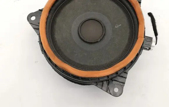 Toyota Prius (XW50) Front door speaker 20516J0803 861600WX80