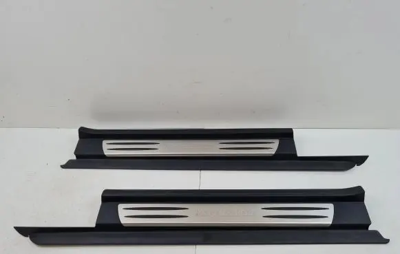 Mercedes-Benz SLK R171 sill trim set (inner) 1716800135 1716800235