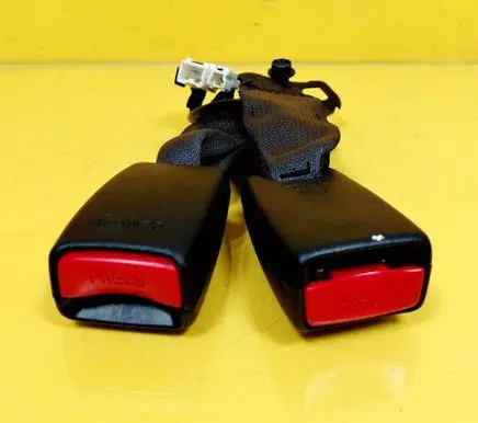 Mazda 6 Rear seatbelt buckle 