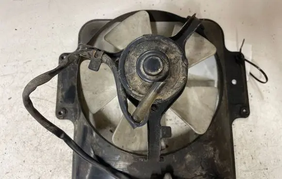 Mitsubishi Pajero Electric radiator cooling fan