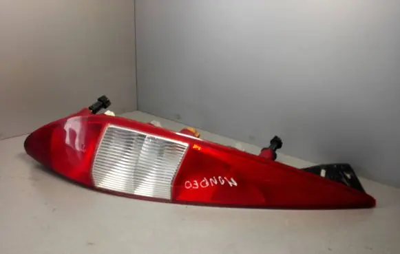 Ford Mondeo Mk III Rear/tail lights 1S7113405C