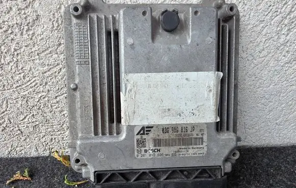 Volkswagen Golf V Engine control unit/module 03G906016JP
