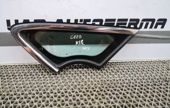 KIA Ceed Front triangle window/glass 43R000084 DOT736AS2M42