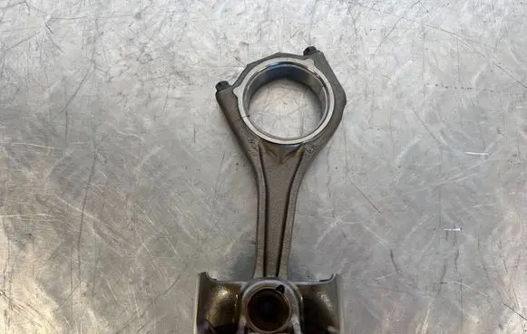 BMW X5M E70 Piston with connecting rod 7603480