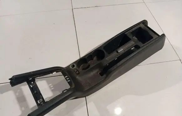 Skoda Octavia Mk2 (1Z) Center console