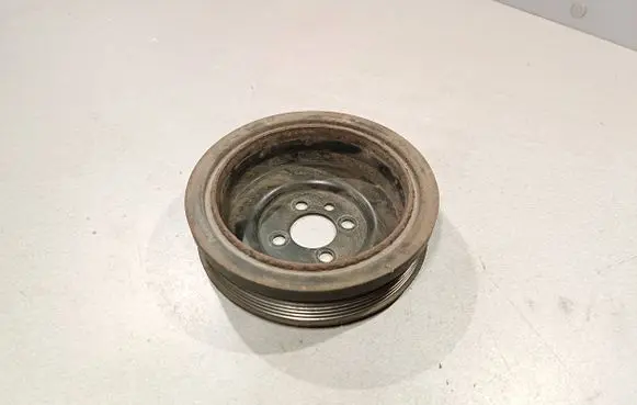 Volkswagen Golf IV Crankshaft pulley 03G105243