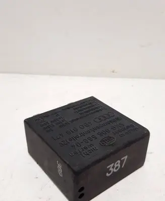 Audi A8 S8 D2 4D Other relay 4B0919471 5KG00656804