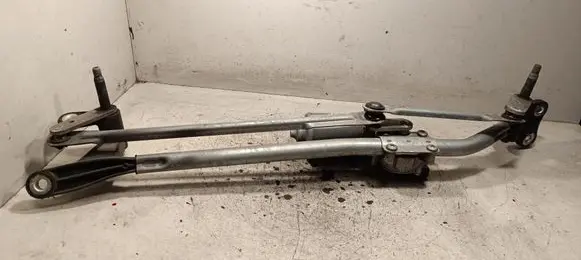 Land Rover Range Rover Evoque L538 Front wiper linkage and motor W27116