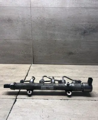 Mercedes-Benz C W204 Fuel main line pipe A6510700495 RD0004
