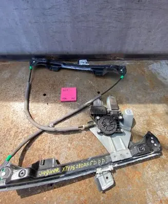 Jaguar X-Type Front door electric window regulator 0130821947