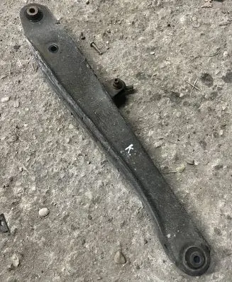 Rear control arm