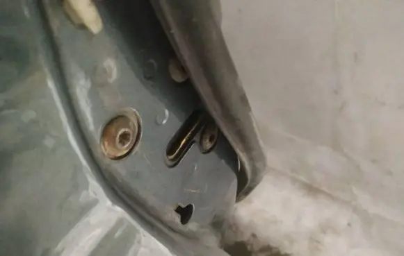 Chrysler 300 - 300C Front door lock