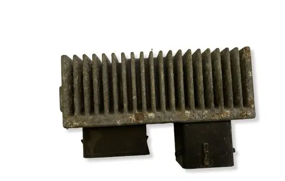 Renault Master III Glow plug pre-heat relay 271206395R