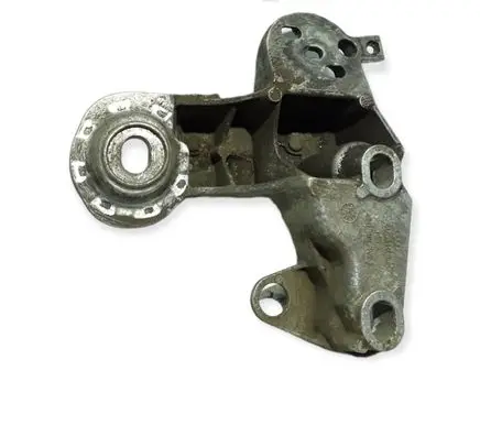 Audi A4 S4 B7 8E 8H Engine mounting bracket 8e0199352