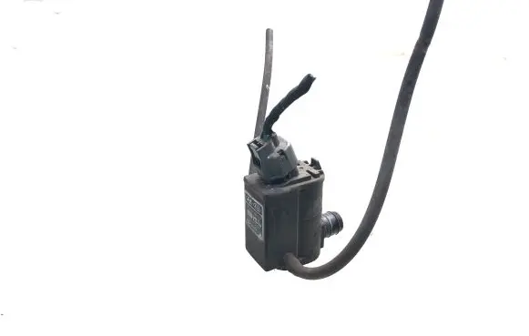 KIA Carens II Windscreen/windshield washer pump 985103E000