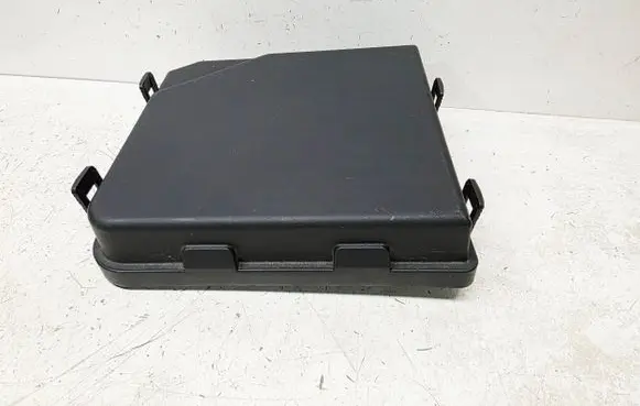 Nissan X-Trail T32 Fuse box cover 284B94BA0B