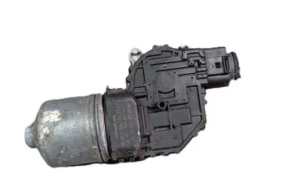 Audi A4 S4 B7 8E 8H Wiper motor 8E2955119A 0390241510