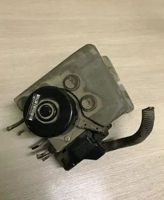 Volvo S80 ABS Pump 8619538