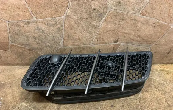 Mercedes-Benz SL R230 Quarter panel pressure vent 780000002