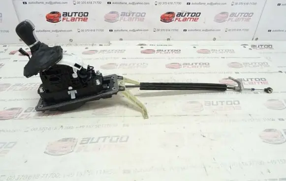 Volkswagen Touareg II Gear shifter/selector 7P1713041C