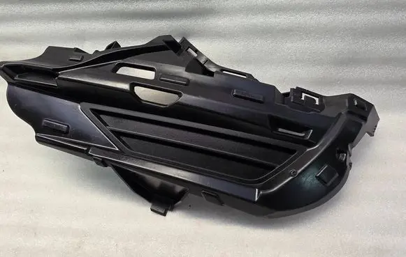 Volvo XC60 Front bumper lower grill 32234956