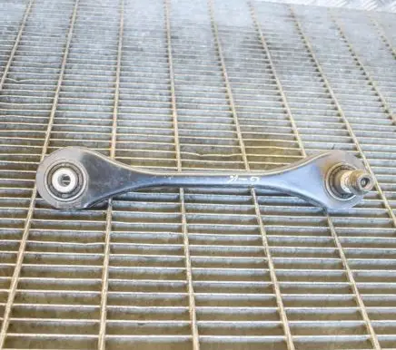 Volkswagen Tiguan Rear upper control arm/wishbone 5Q0501529E